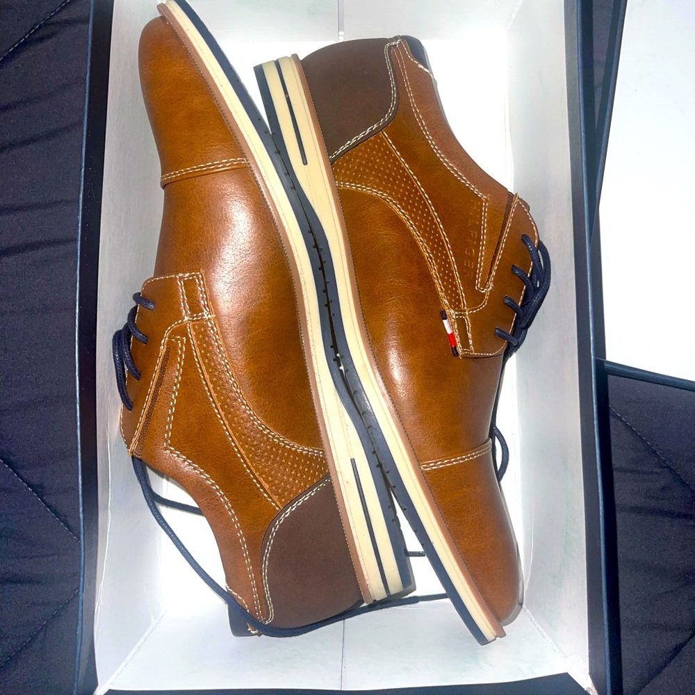 Tommy Hillfiger men’s dress shoes